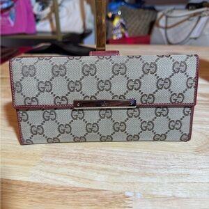 Gucci Beige and Brown Women's Wallet